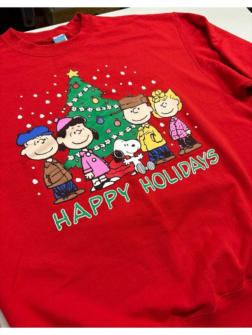 Peanuts Snoopy Christmas Sweatshirt XL Red “Happy Holidays” Charlie Brown